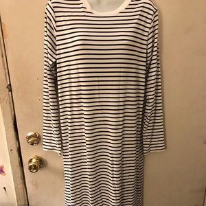 Mod ref long sleeve maxi dress